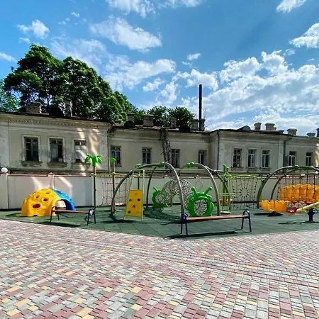 Italian Boulevard Modern Apartment Odesa Exterior photo