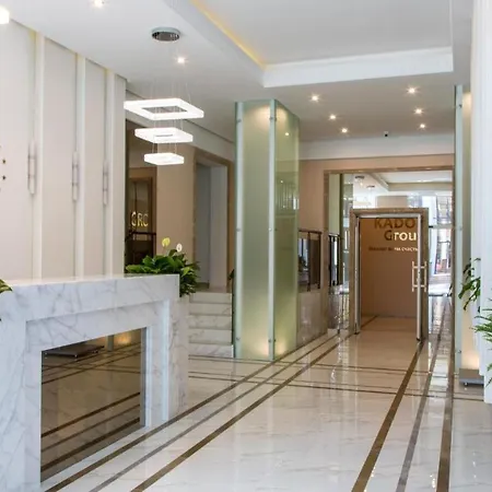 Italian Boulevard Modern Apartment Odesa Exterior photo